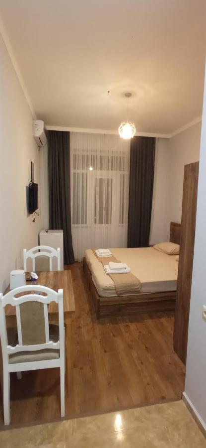 Hotel Posta Khulo Buitenkant foto